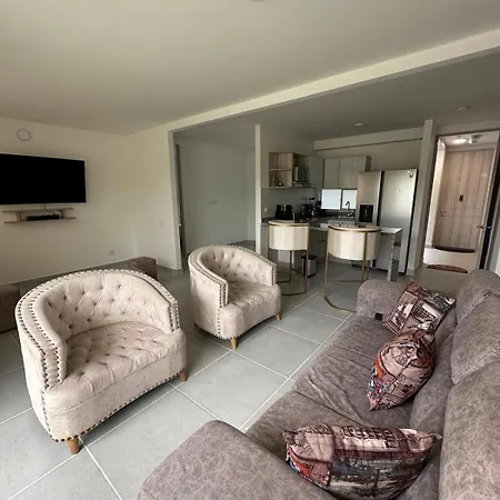 Apartment Vibes - Serena Del Mar